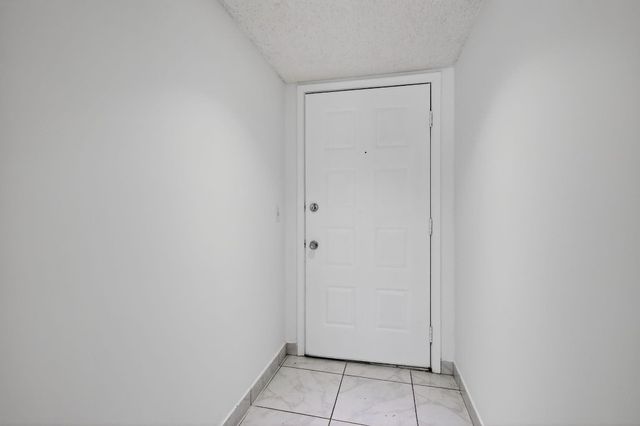 12500 SW 6th Street 110 N, Pembroke Pines, FL 33027