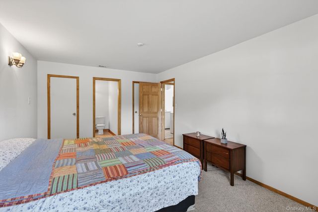 182 Fairview Circle, Middle Island, NY 11953
