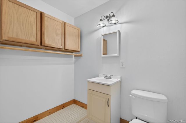 182 Fairview Circle, Middle Island, NY 11953
