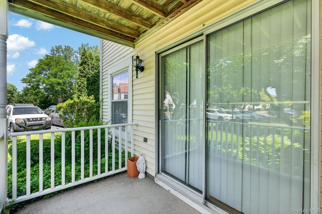 182 Fairview Circle, Middle Island, NY 11953