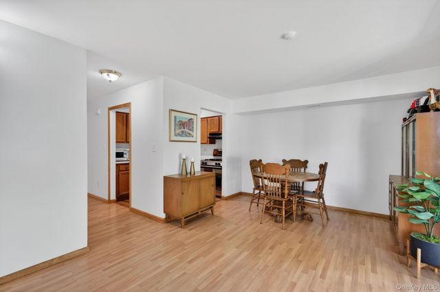 182 Fairview Circle, Middle Island, NY 11953