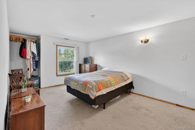 182 Fairview Circle, Middle Island, NY 11953