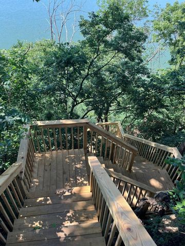 125 Homewood Drive, Fairmont, MN 56031