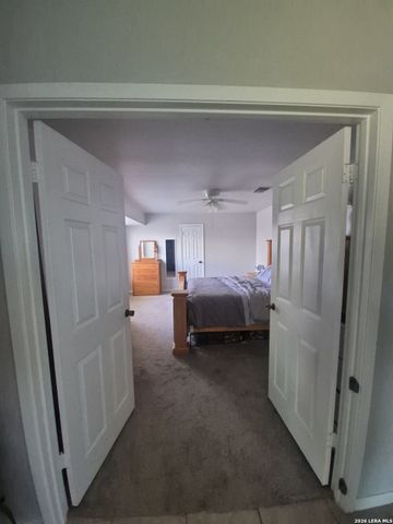 15011 Enchanted Castle, San Antonio, TX 78247