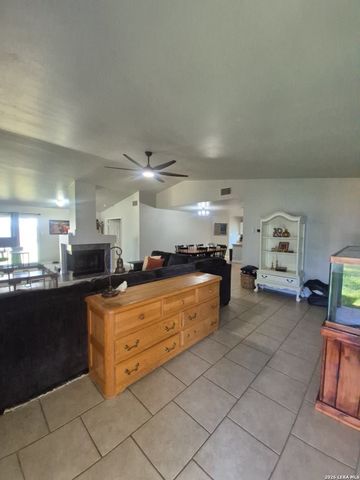 15011 Enchanted Castle, San Antonio, TX 78247