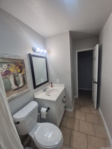 15011 Enchanted Castle, San Antonio, TX 78247