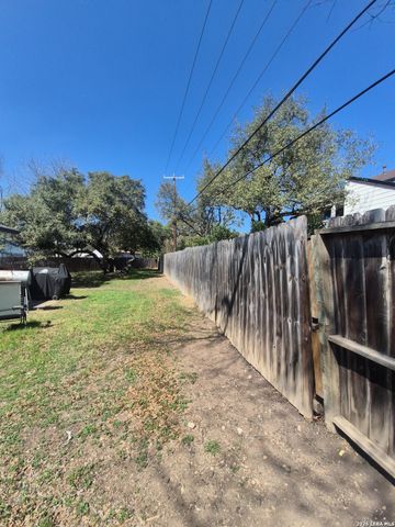 15011 Enchanted Castle, San Antonio, TX 78247