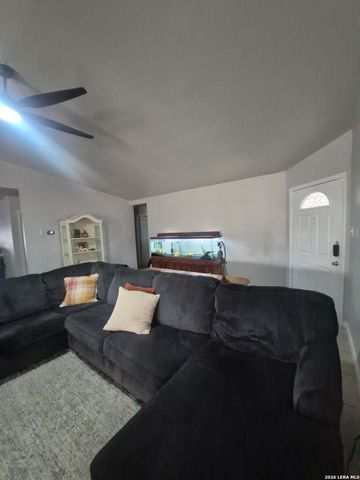 15011 Enchanted Castle, San Antonio, TX 78247