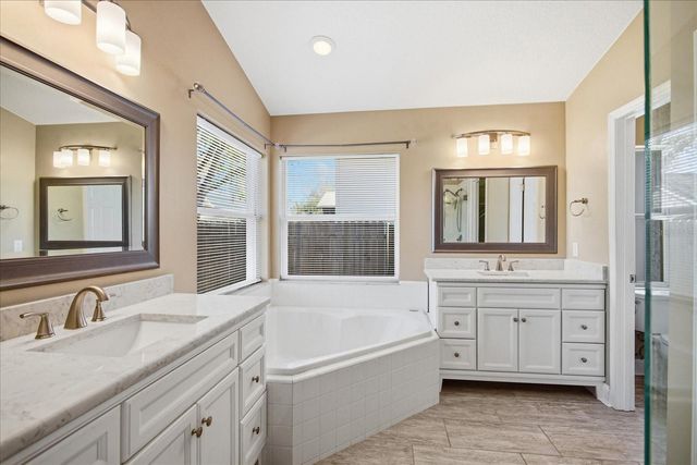 235 EASTON CIRCLE, Oviedo, FL 32765