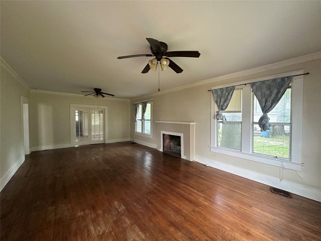 516 S Mckinney Street, Mexia, TX 76667
