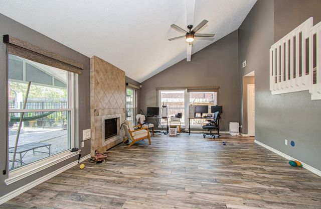 2122 Courtshire Lane, Sugar Land, TX 77478