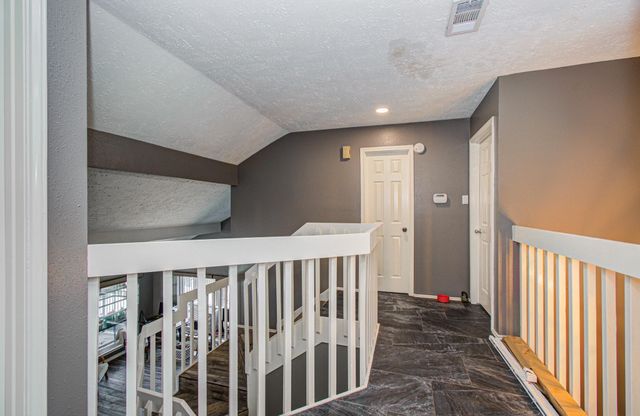 2122 Courtshire Lane, Sugar Land, TX 77478