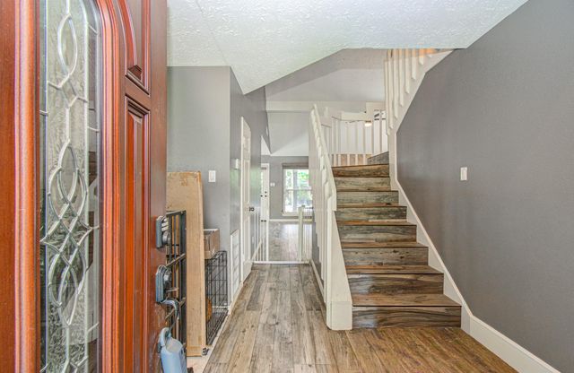 2122 Courtshire Lane, Sugar Land, TX 77478