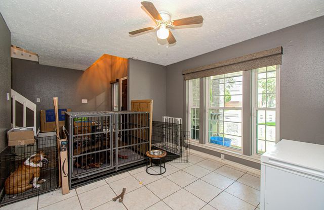 2122 Courtshire Lane, Sugar Land, TX 77478