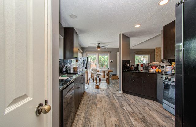 2122 Courtshire Lane, Sugar Land, TX 77478
