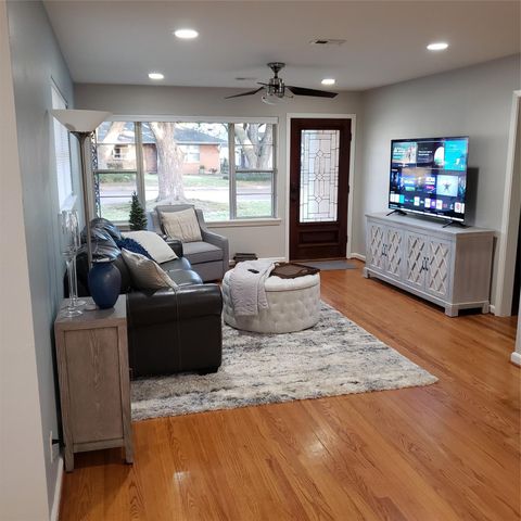 510 S Belknap Street, Sugar Land, TX 77478