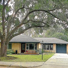 510 S Belknap Street, Sugar Land, TX 77478