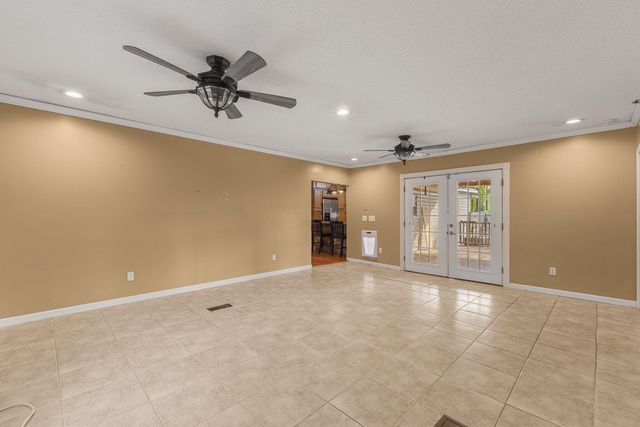 220 Dubose, Hattiesburg, MS 39401