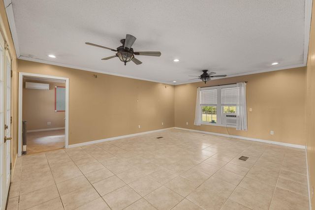 220 Dubose, Hattiesburg, MS 39401