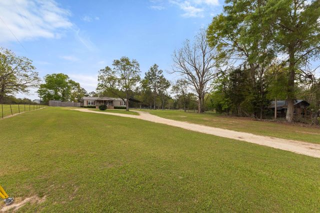 220 Dubose, Hattiesburg, MS 39401