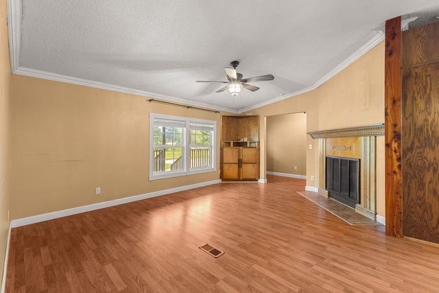 220 Dubose, Hattiesburg, MS 39401