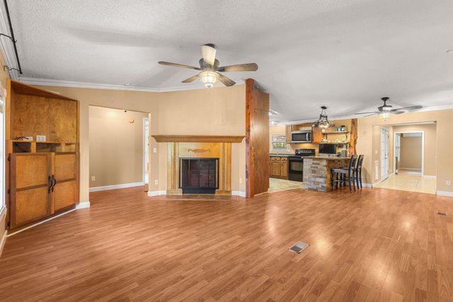 220 Dubose, Hattiesburg, MS 39401