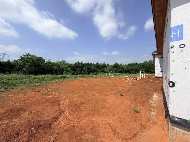 8412 NW 153rd Street, Edmond, OK 73013