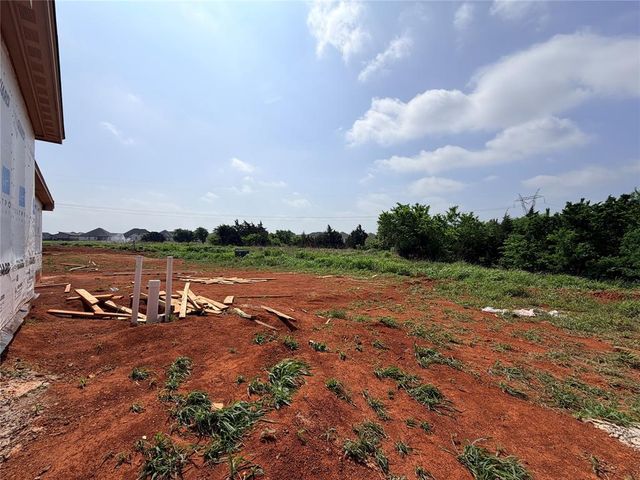 8412 NW 153rd Street, Edmond, OK 73013