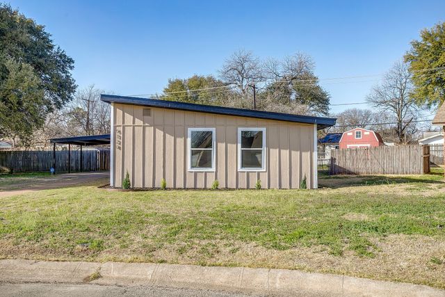 5320 Cahill Oval Street, River Oaks, TX 76114