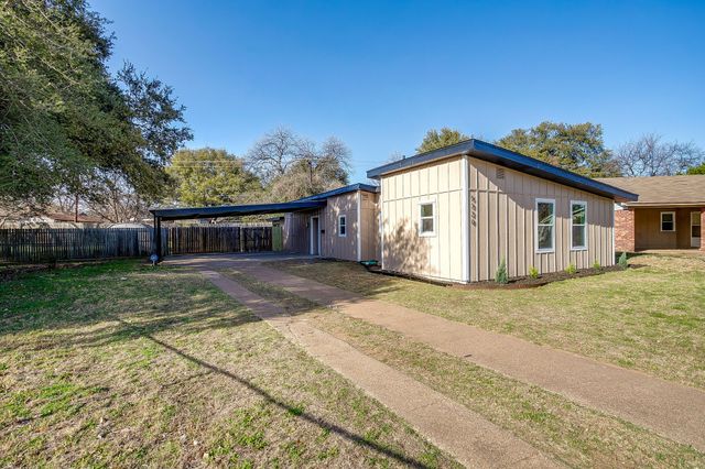 5320 Cahill Oval Street, River Oaks, TX 76114