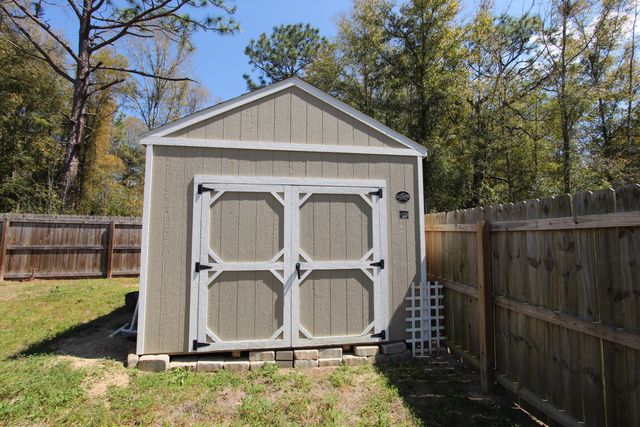 2462 Dakota Way, Crestview, FL 32536