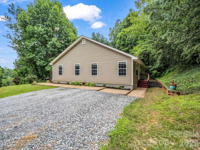 18 Buckle Ridge, Weaverville, NC 28787