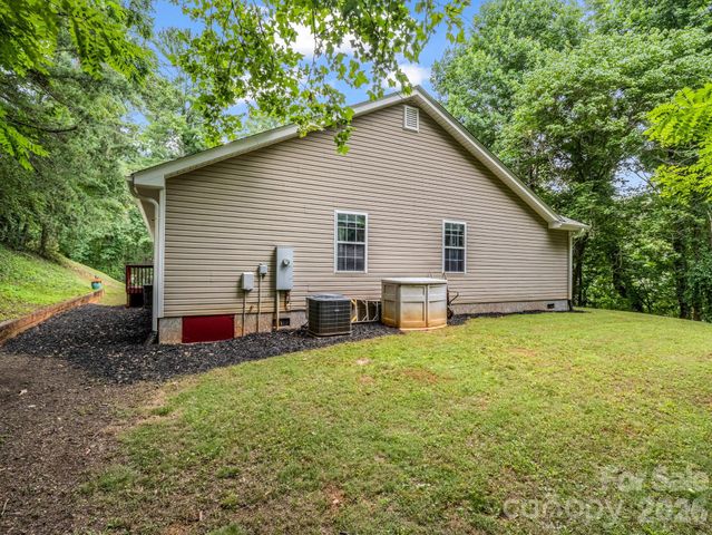 18 Buckle Ridge, Weaverville, NC 28787