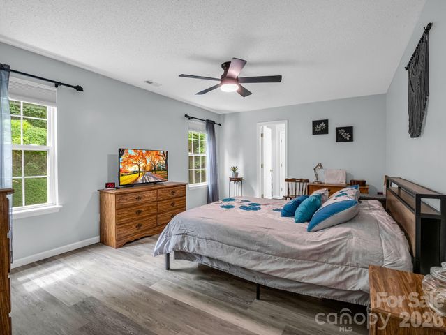 18 Buckle Ridge, Weaverville, NC 28787