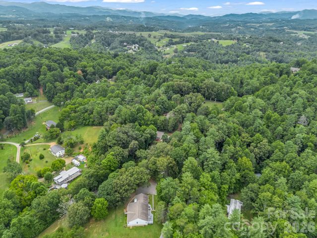 18 Buckle Ridge, Weaverville, NC 28787