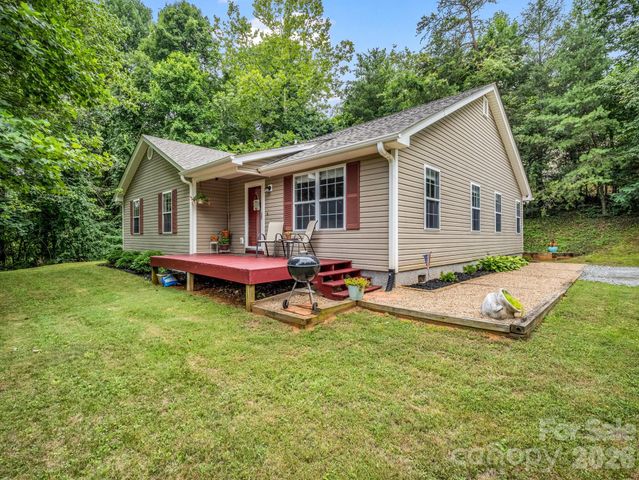 18 Buckle Ridge, Weaverville, NC 28787
