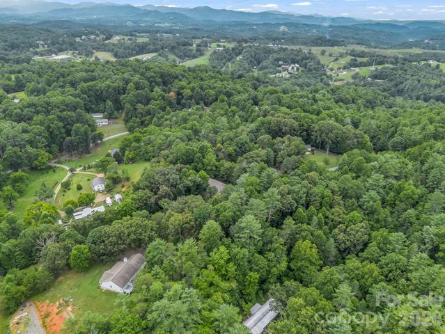 18 Buckle Ridge, Weaverville, NC 28787