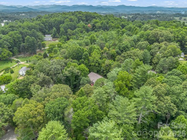 18 Buckle Ridge, Weaverville, NC 28787