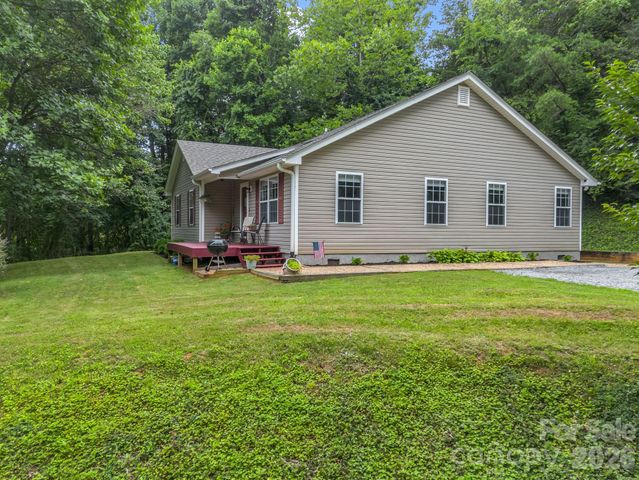 18 Buckle Ridge, Weaverville, NC 28787