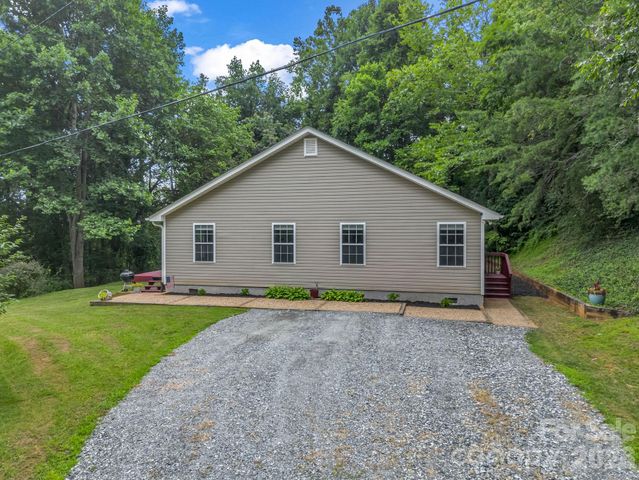 18 Buckle Ridge, Weaverville, NC 28787