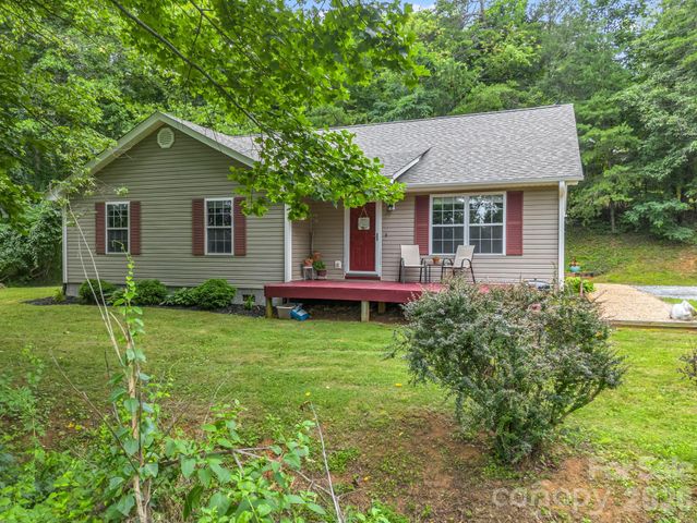 18 Buckle Ridge, Weaverville, NC 28787