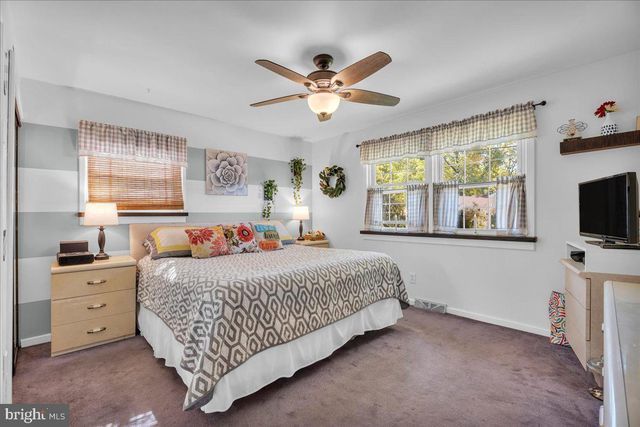 908 PLYMOUTH PL, Turnersville, NJ 08012