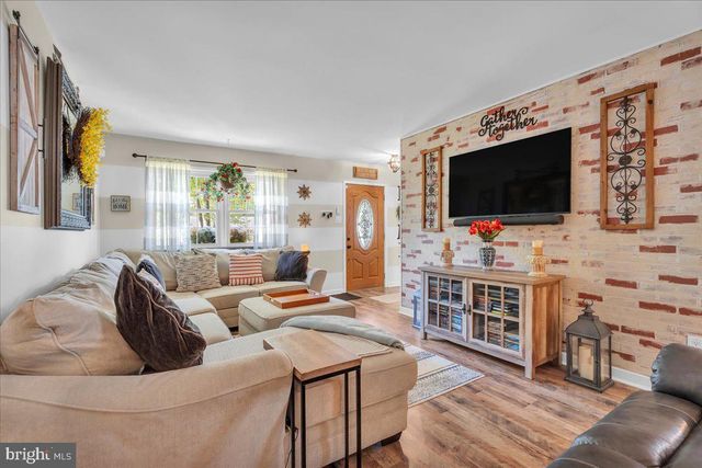 908 PLYMOUTH PL, Turnersville, NJ 08012