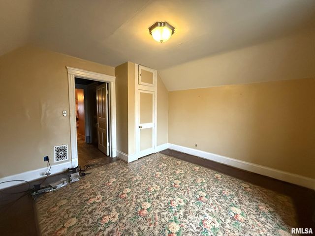 796 Peck Street, Galesburg, IL 61401