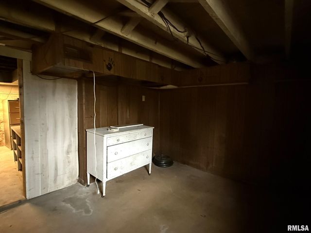 796 Peck Street, Galesburg, IL 61401