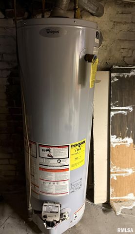 796 Peck Street, Galesburg, IL 61401