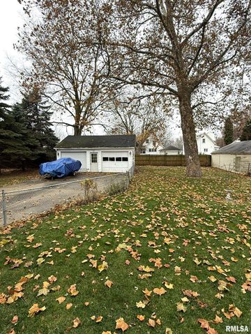 796 Peck Street, Galesburg, IL 61401