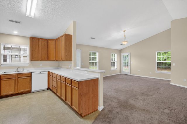 128 Savannah River Drive, Summerville, SC 29485