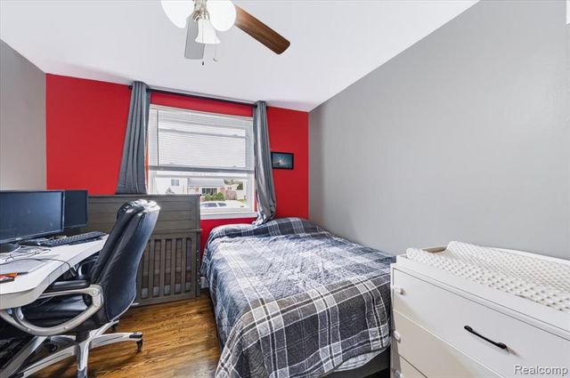 31215 Nelson Drive, Warren, MI 48088