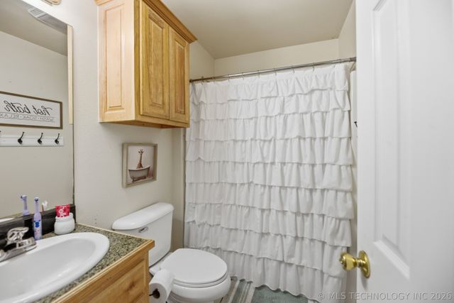 6403 W 4915, Pryor, OK 74361